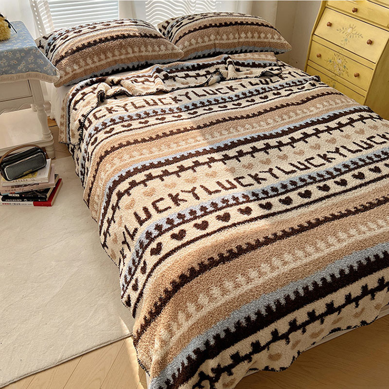 高級ボヘミアンソフトプラッシュブランケット多機能レジャーソフ - Home Textiles Europe のレビューと価格
